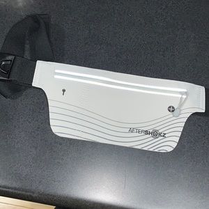 EUC Aftershokz light gray fanny pack